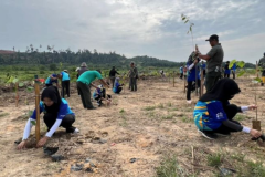 First-Tree-Planting-programme-with-Universiti-Malaysia-Pahang-UMP-2